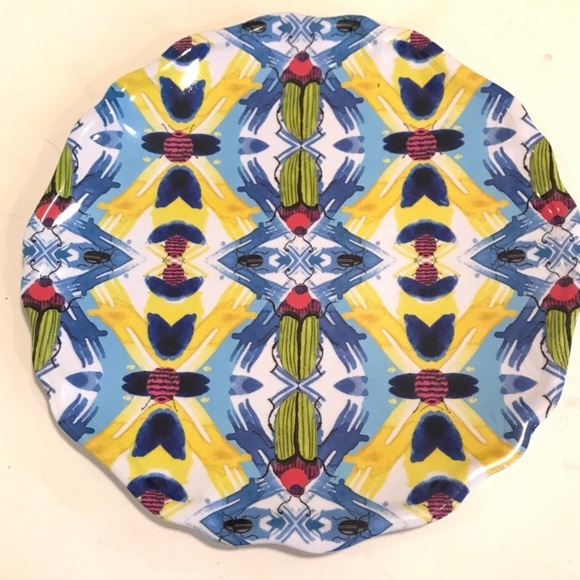 ANTHROPOLOGIE Set of 7 Dinner Plates, Nature Design, Melamine, 10.5” radius - Picture 6 of 9